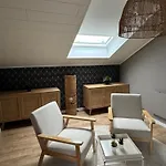 Neu Renovierte Suseria Appartamento